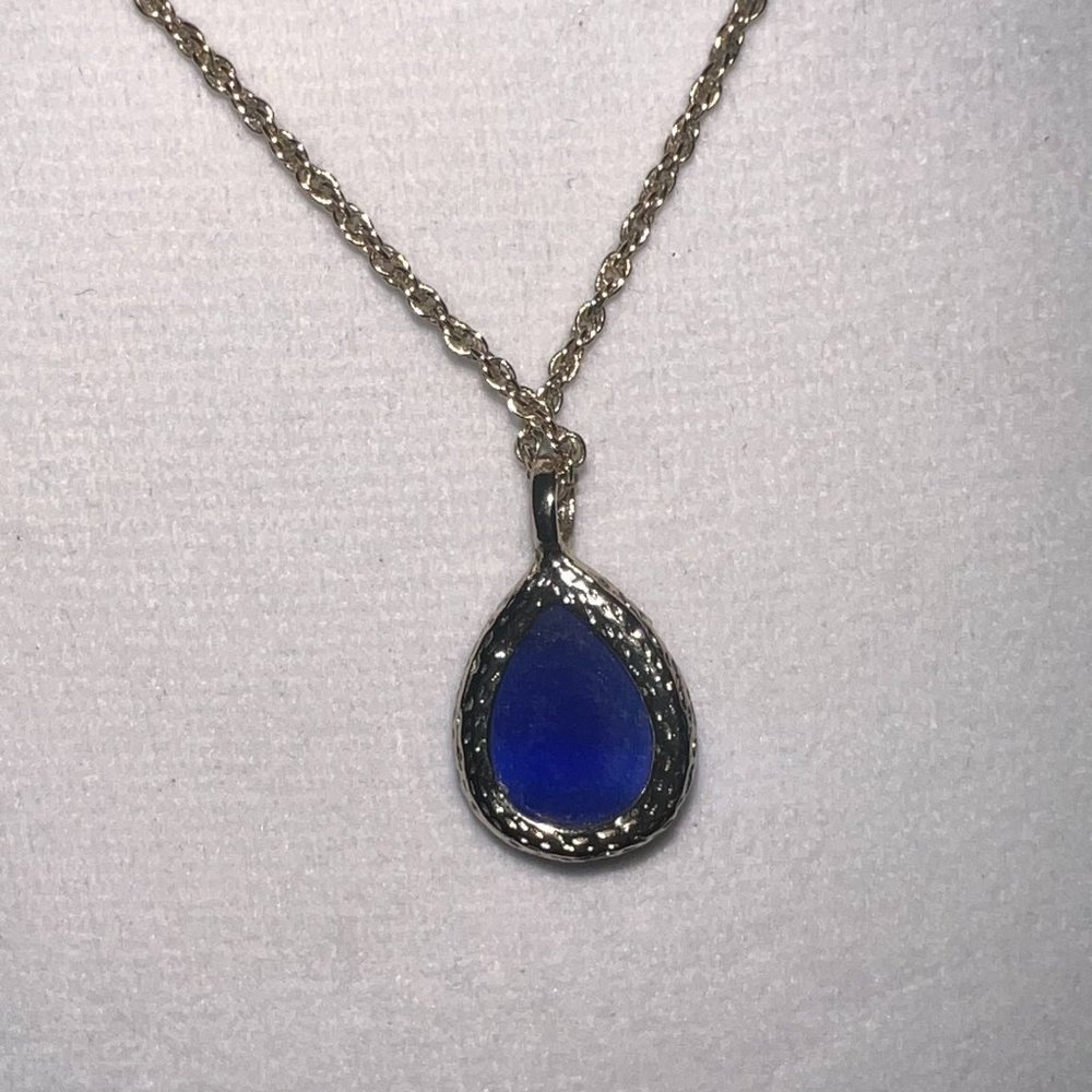 Kendra Scott Kiri Gold Tone Tear Drop Blue Stone Necklace